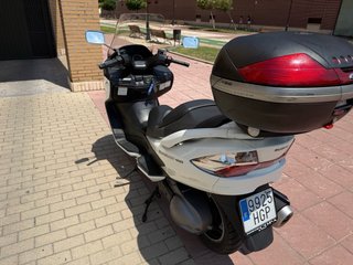 Suzuki Burgman 400 ABS Blanca