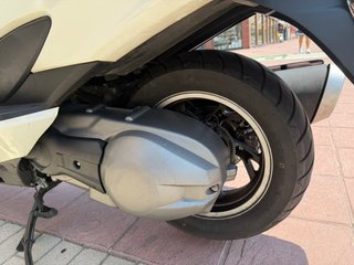 Suzuki Burgman 400 ABS Blanca