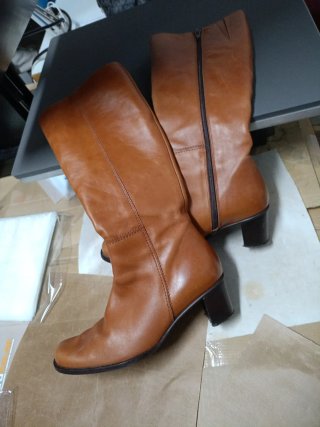 Botas de piel marrones