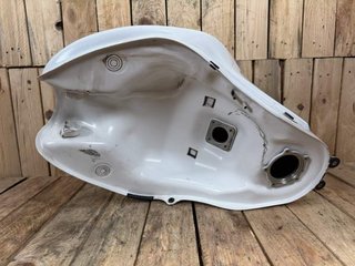 **DEPOSITO COMBUSTIBLE KAWASAKI ER-6N 09-11