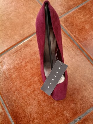 Zapatos de tacón Sisley morados