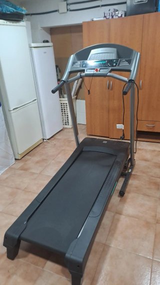 Cinta de correr Essential Run