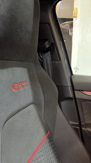 Volkswagen Golf 2024