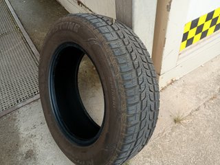 Neumático Roadstone 215/65 R16 98H N'Priz 4S