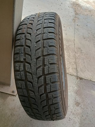 Neumático Roadstone 215/65 R16 98H N'Priz 4S