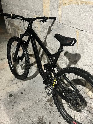 Bicicleta Montaña Doble Suspensión Negra