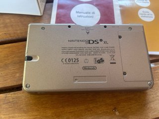 Nintendo DSi XL Negra Marrón