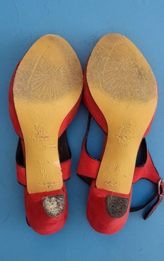 Zapatos de tacón rojos talla 40