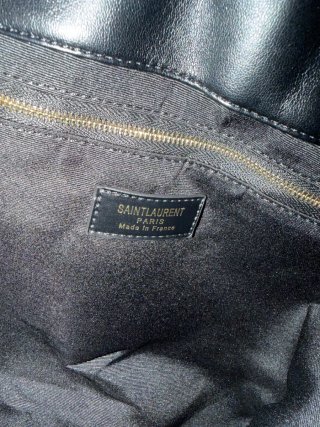 Mala Saint Laurent acolchoada preta