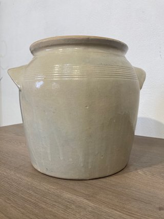 Jarrón antiguo de cerámica