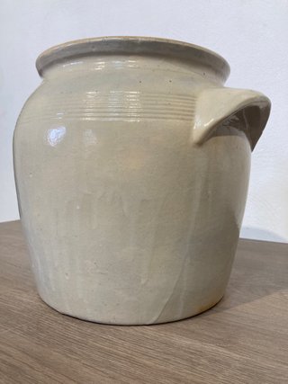 Jarrón antiguo de cerámica