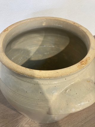 Jarrón antiguo de cerámica