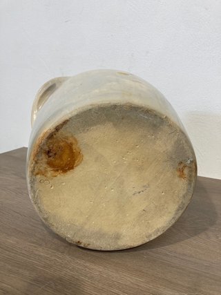 Jarrón antiguo de cerámica