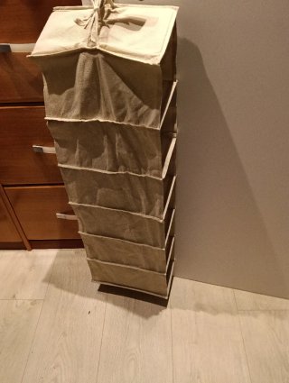 Zapatero colgante de tela beige