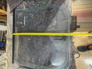 Ventana para caravana agrietada