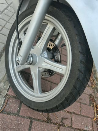 Moto SYM 125 Scooter Plata 2007