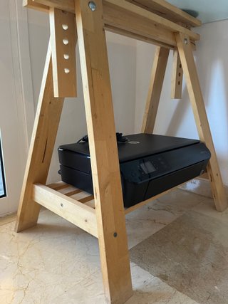 Scrivania Ikea Lagkapten in legno e vetro