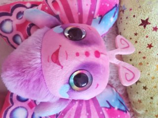 Adorabile peluche farfalla con ali gonfiabili