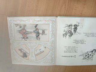 Carrusel un libro antiguo con mágicas imágenes