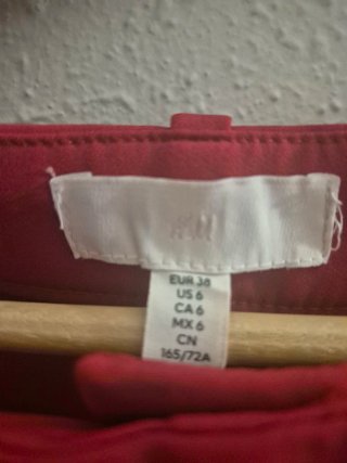 Pantalón de vestir rojo