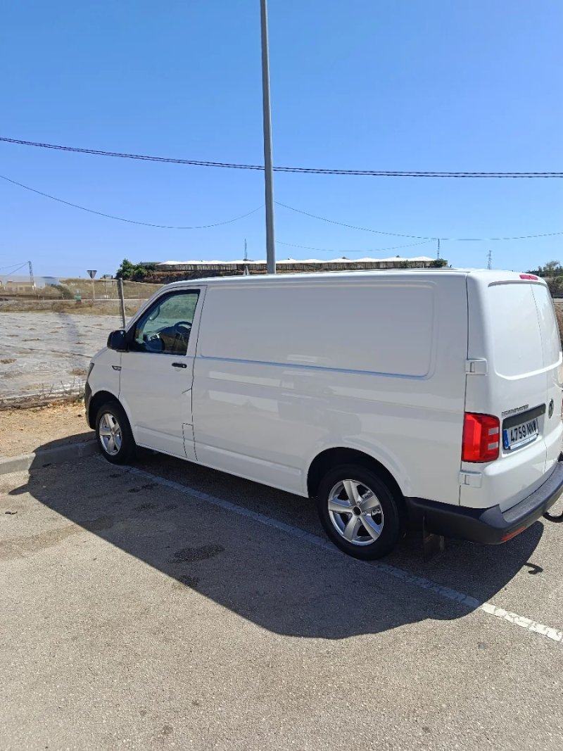 Volkswagen Transporter 2015, foto 2