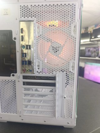 PC Gaming RTX 4070 + R7 Huracán