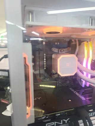 PC Gaming RTX 4070 + R7 Huracán