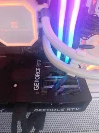 PC Gaming RTX 4070 + R7 Huracán