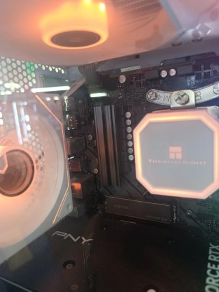 PC Gaming RTX 4070 + R7 Huracán