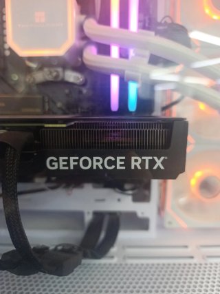 PC Gaming RTX 4070 + R7 Huracán