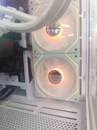 PC Gaming RTX 4070 + R7 Huracán