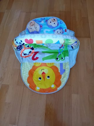 Gimnasio Fisher Price 2 en 1 actividades