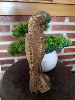 Papagayo de adorno bronce y jade
