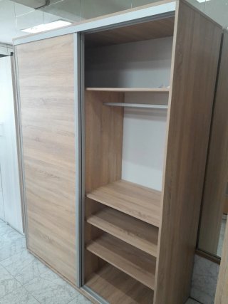 Armario corredero madera