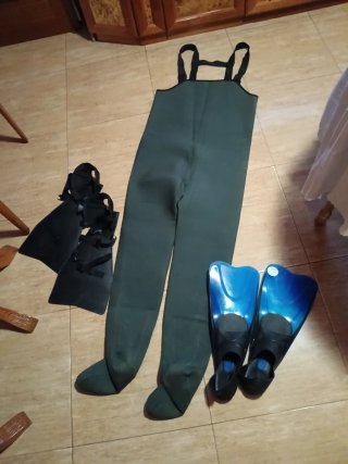 Traje vadeador pesca neopreno + 2 pares dé aletas