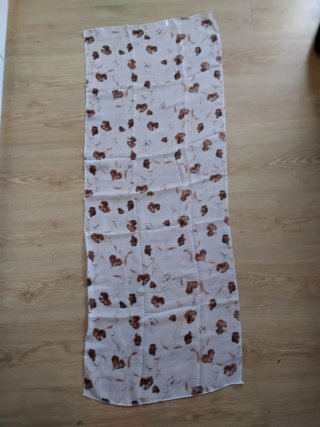 Pañuelo foulard estampado flores