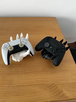 Soporte Mando Gaming Mano zombie