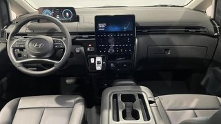 Hyundai Staria 2025