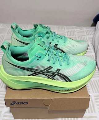 Asics megablast FF Turbo 2 Vital Green /black