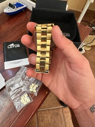 Reloj Lotus Dorado Cronógrafo