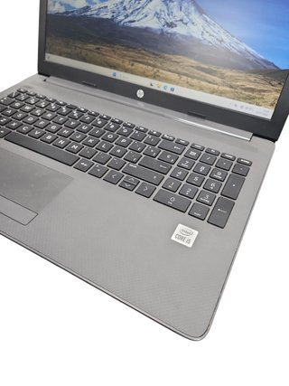 Portatile HP 250 G7 i5 10ª Gen 8GB RAM 256GB SSD
