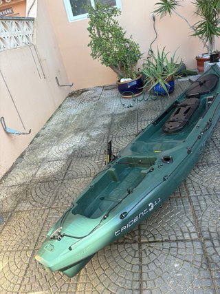 Kayak da pesca verde