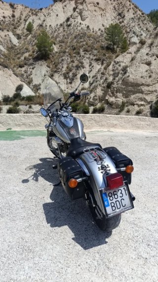 Suzuki Intruder LC 250cc - Moto