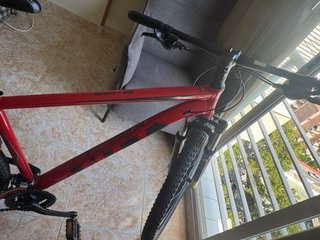 Bicicleta de Montaña Roja