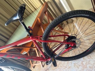 Bicicleta de Montaña Roja