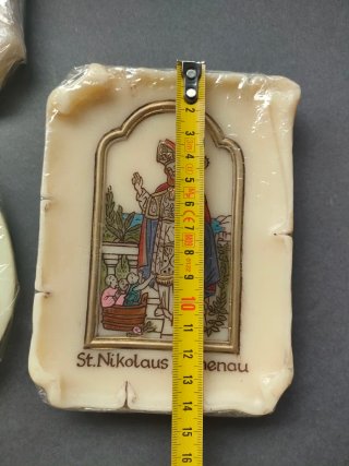Antichi oggetti devozionali in cera Wacksstock