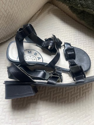 Sandalias Bimba y Lola Negras Talla 41