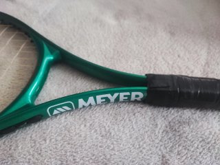 Raqueta de tenis Meyer con funda