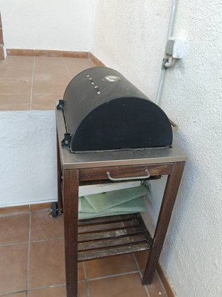 Barbacoa Negra y Marrón