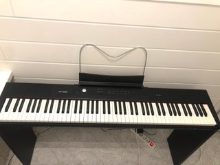 Piano Eléctrico Negro